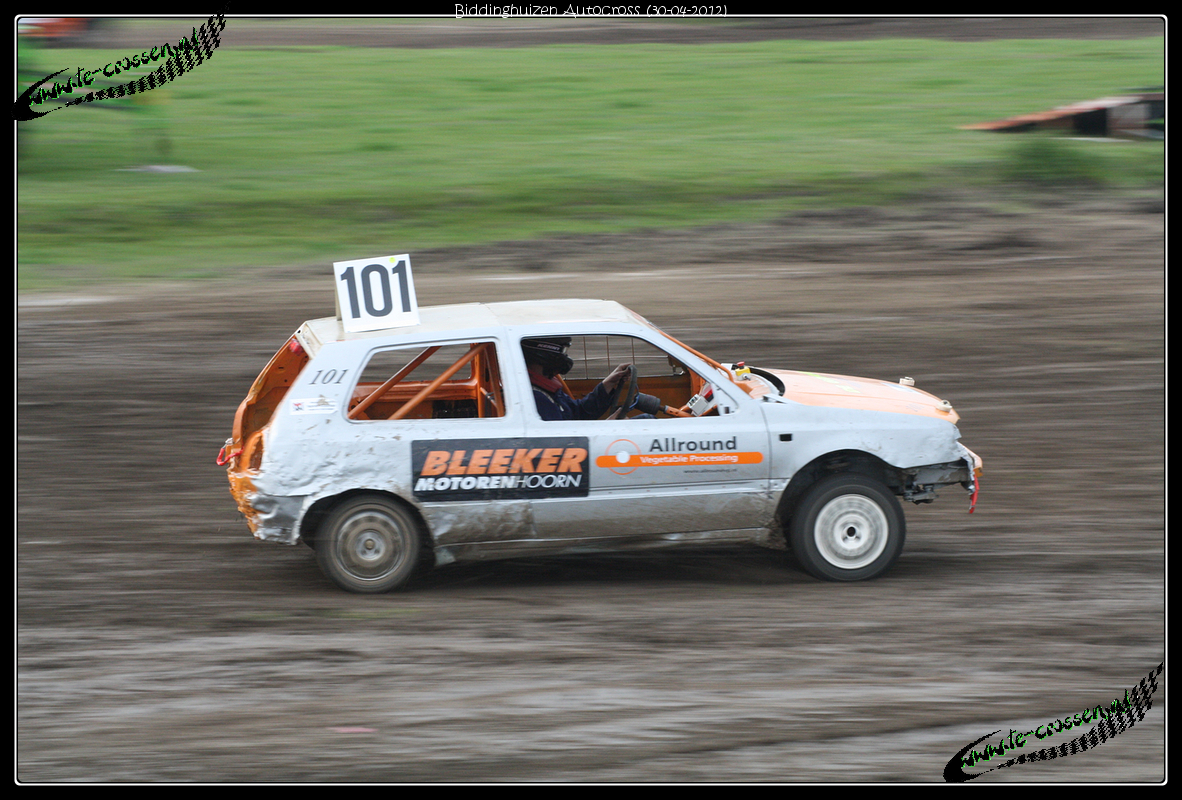 1182x800 pixels (1.253K)