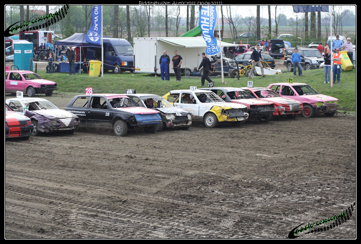 1182x800 pixels (1.613K)