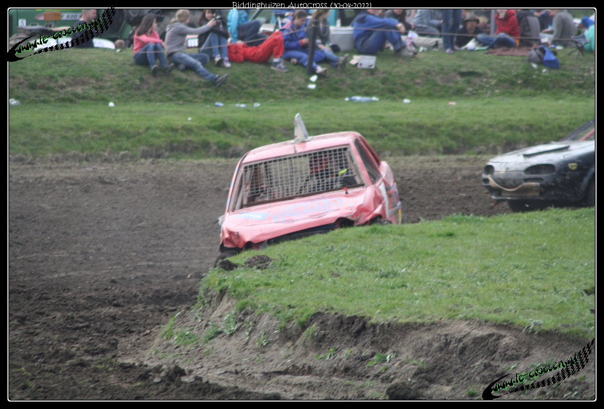 1182x800 pixels (1.357K)