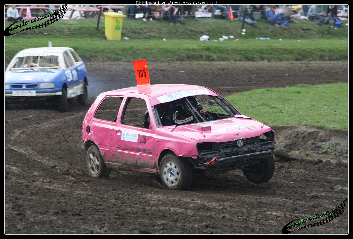 1182x800 pixels (1.377K)