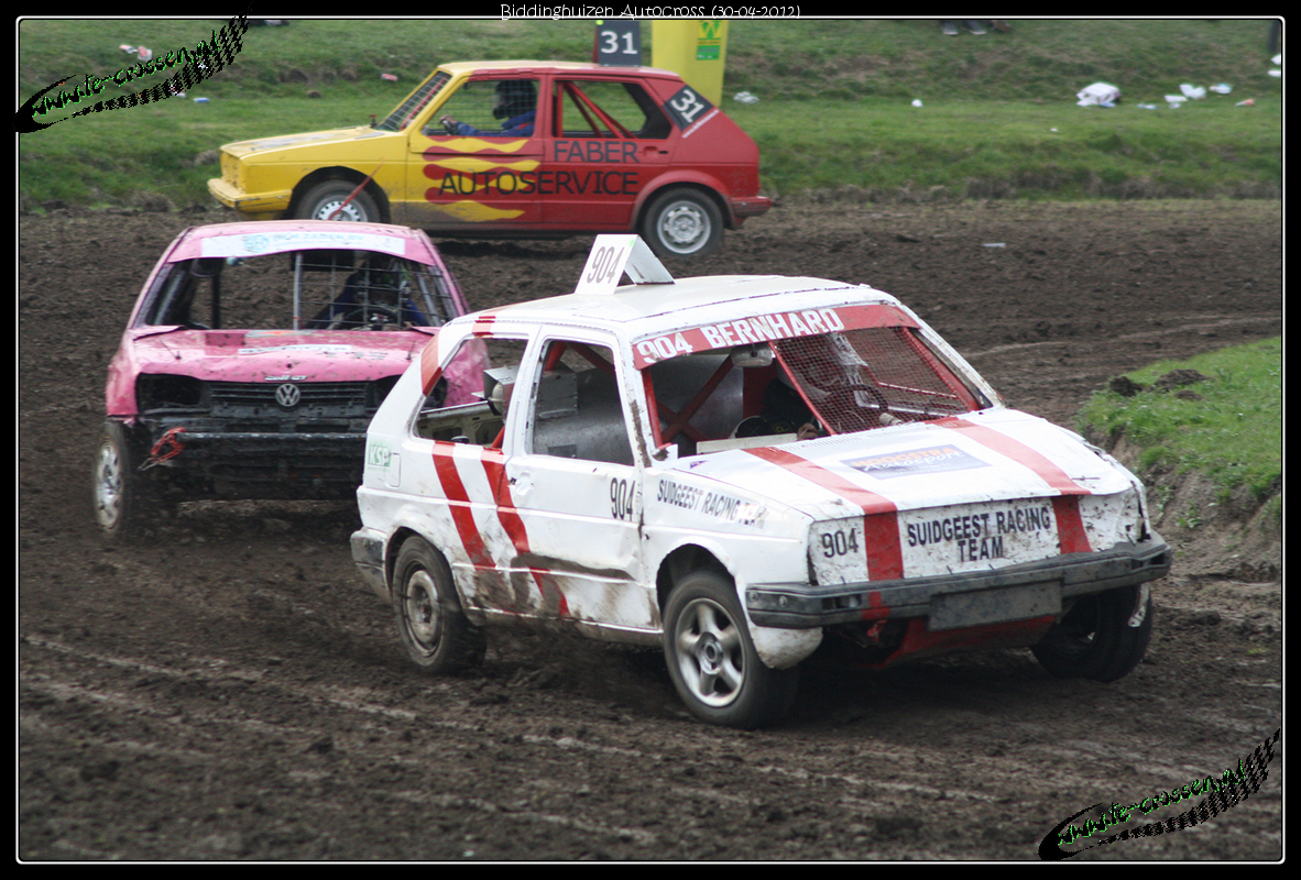 1182x800 pixels (1.369K)