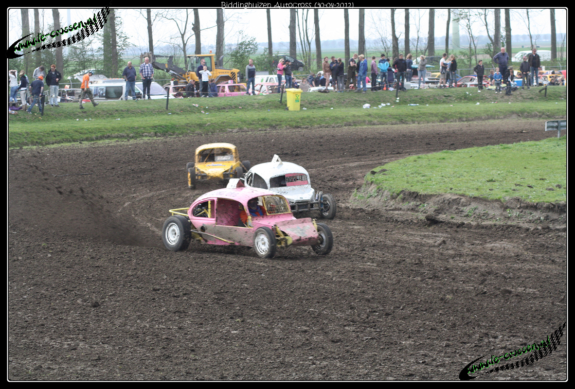 1182x800 pixels (1.513K)