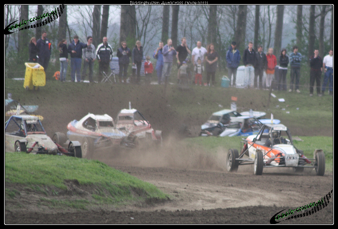 1182x800 pixels (1.211K)