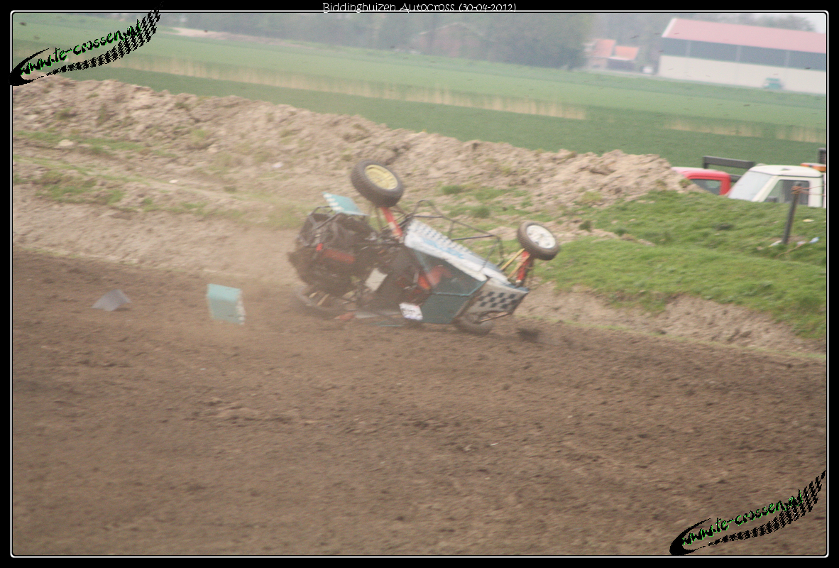 1182x800 pixels (1.311K)