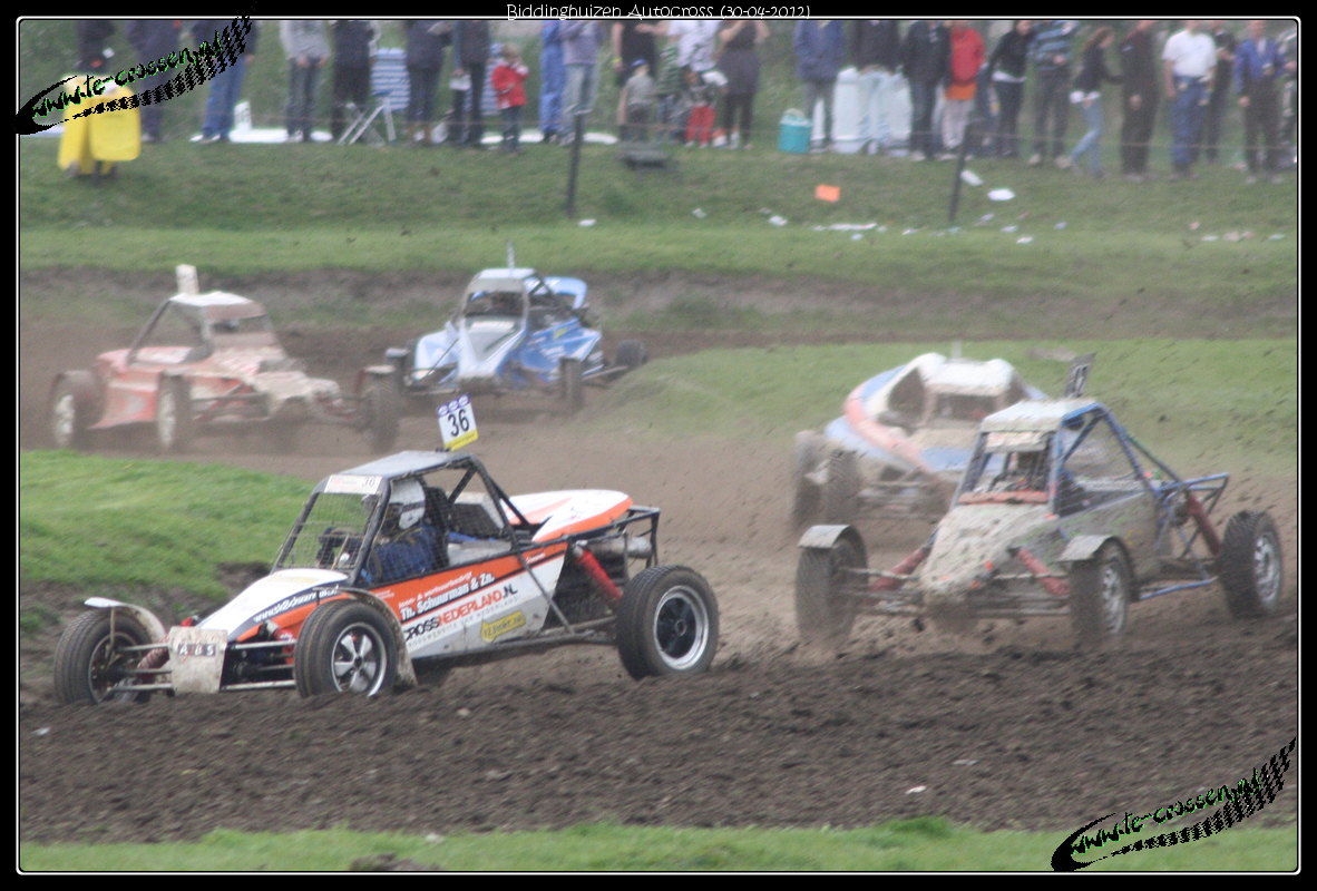 1182x800 pixels (1.183K)