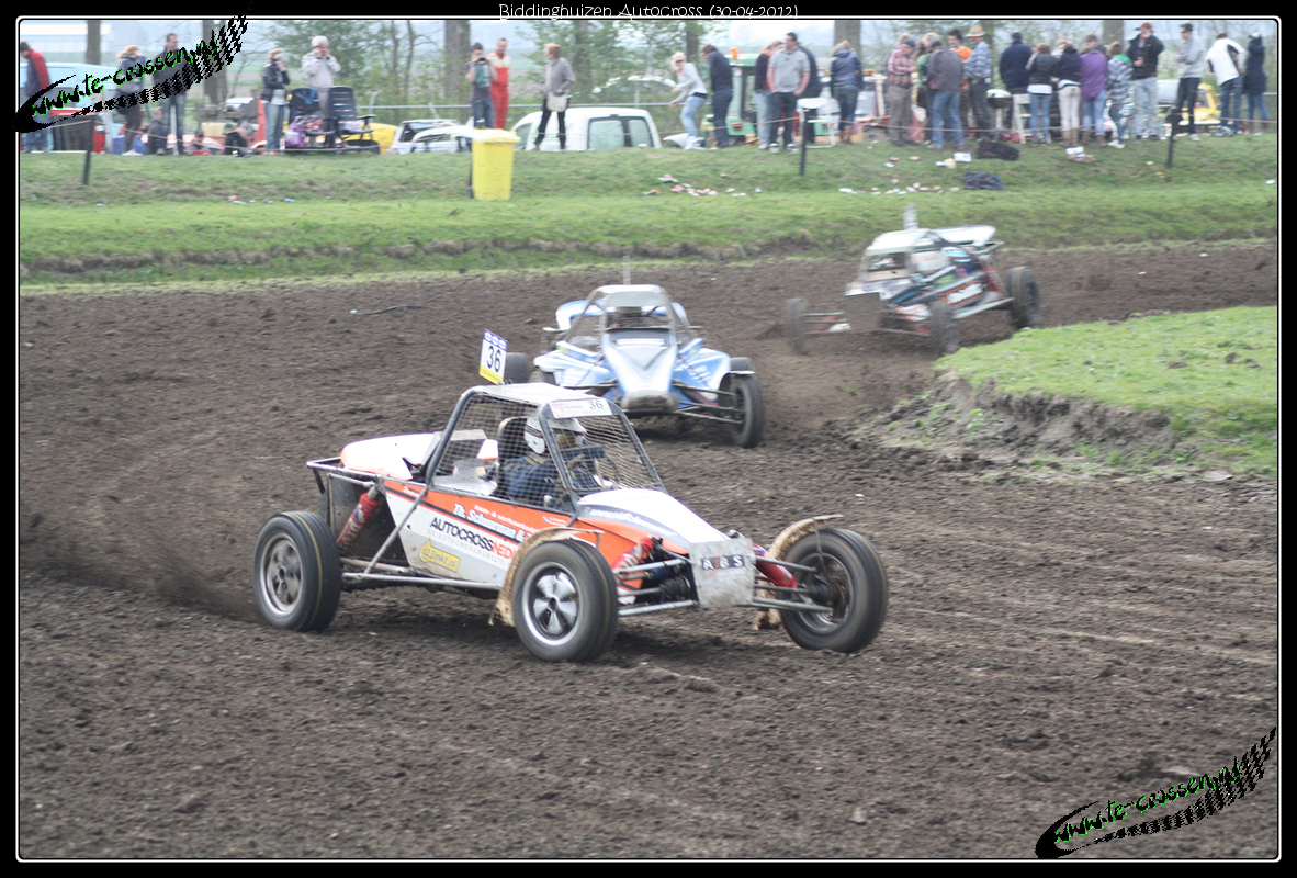 1182x800 pixels (1.415K)