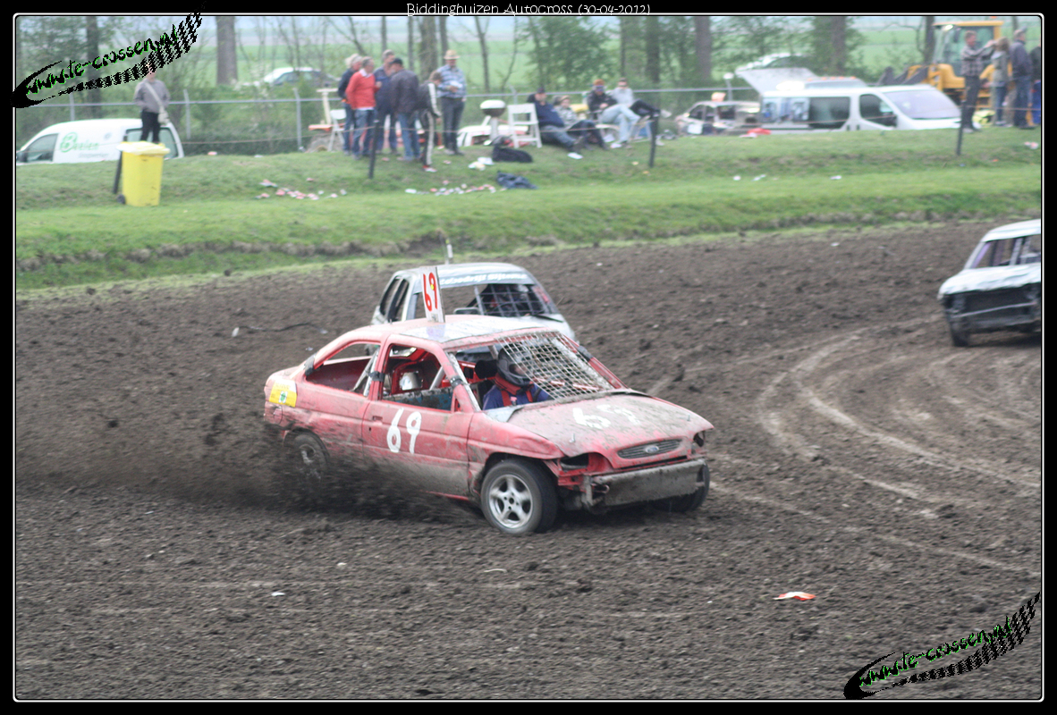 1182x800 pixels (1.352K)