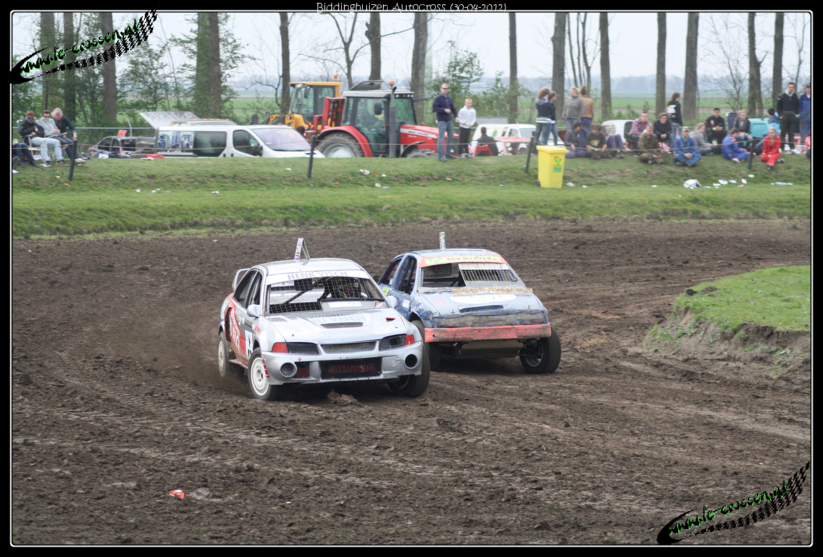 1182x800 pixels (1.473K)