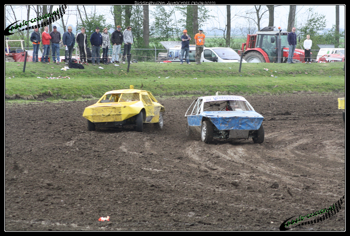 1182x800 pixels (1.559K)