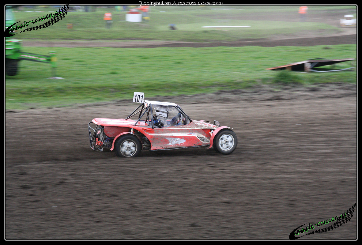 1182x800 pixels (1.284K)