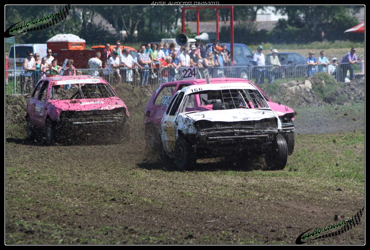 1182x800 pixels (175K)