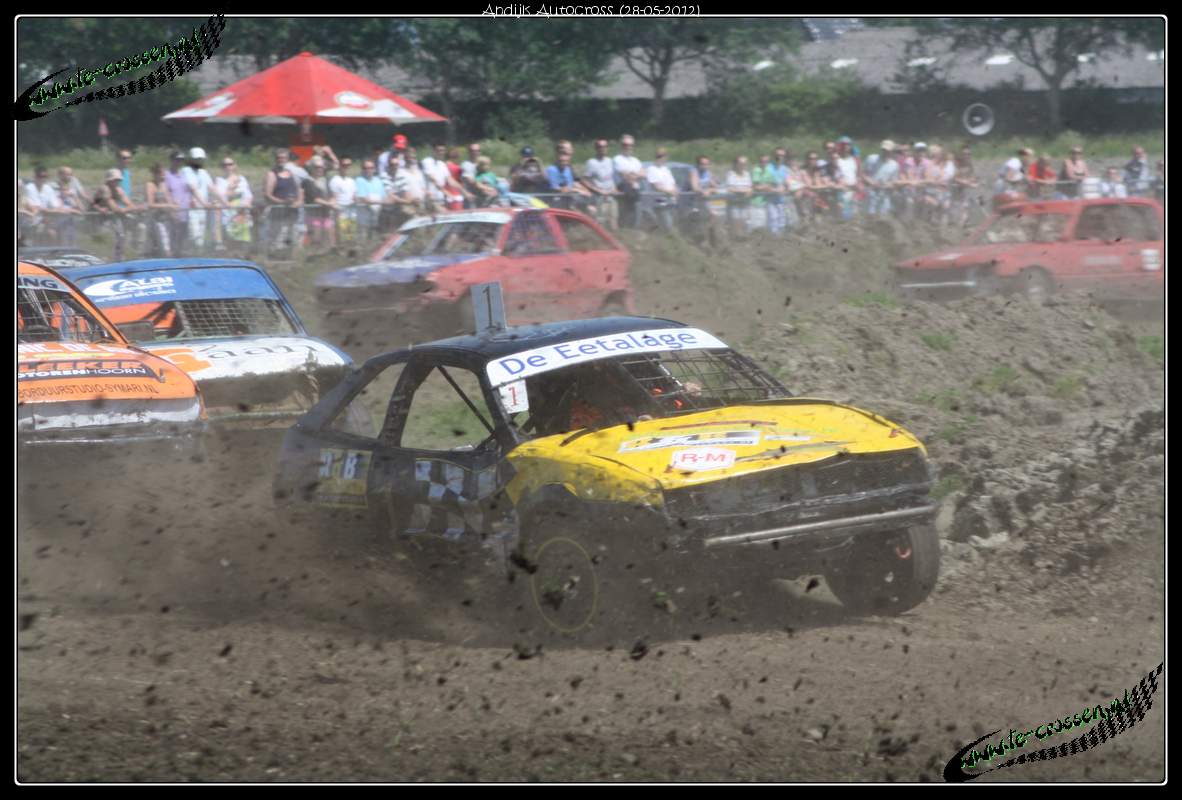 1182x800 pixels (126K)