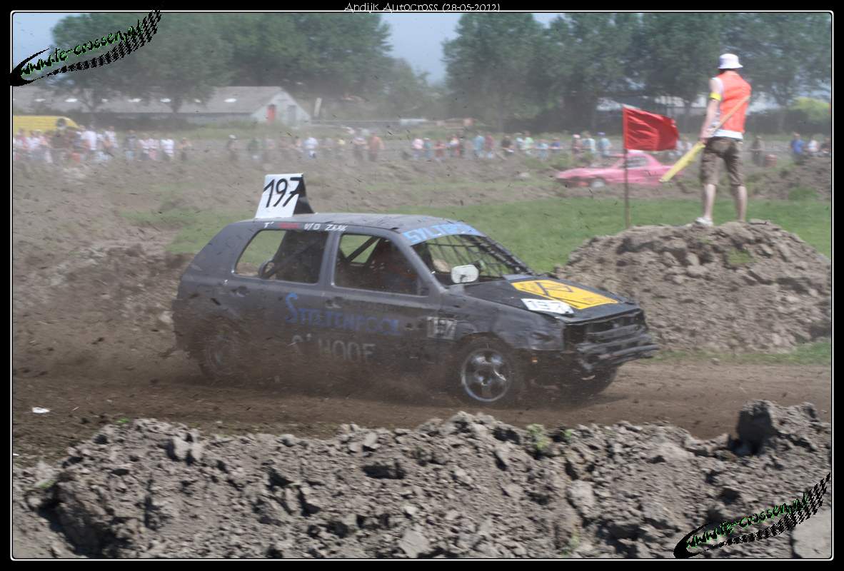 1182x800 pixels (140K)
