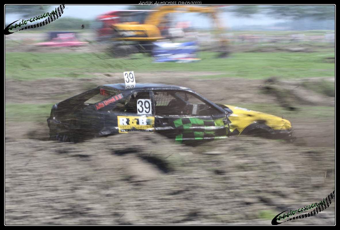 1182x800 pixels (125K)
