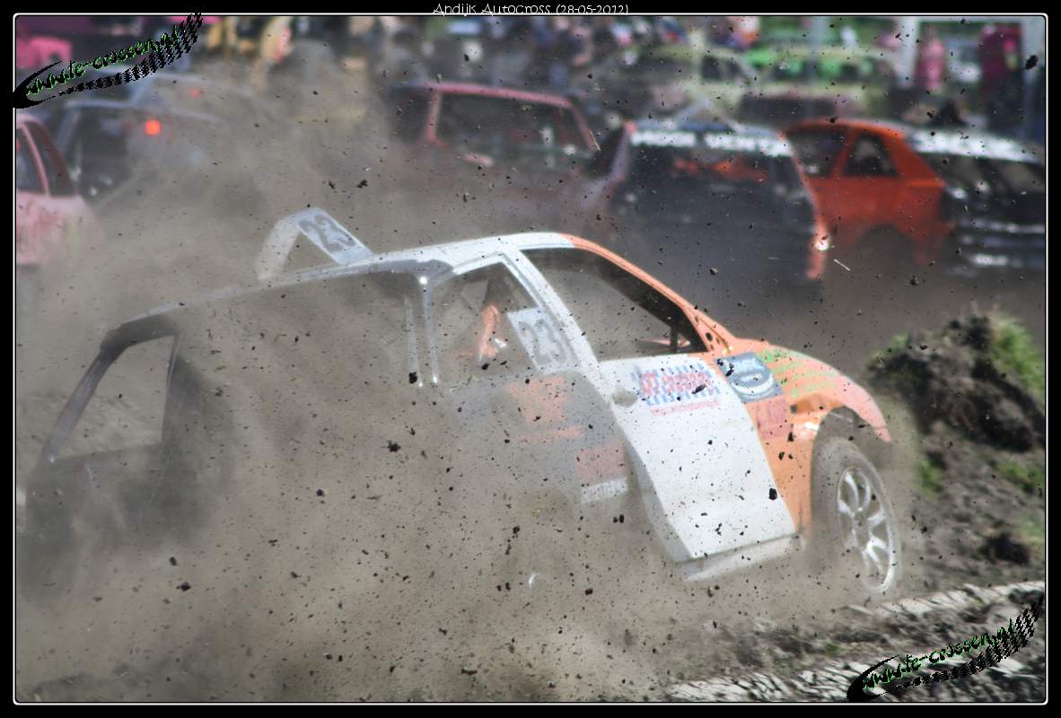 1182x800 pixels (120K)