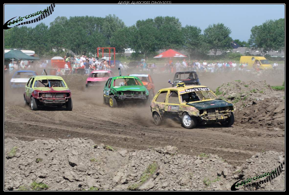1182x800 pixels (165K)