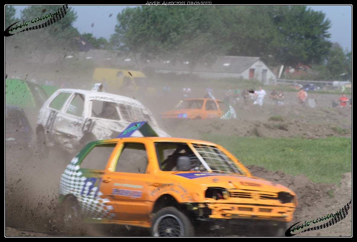 1182x800 pixels (105K)