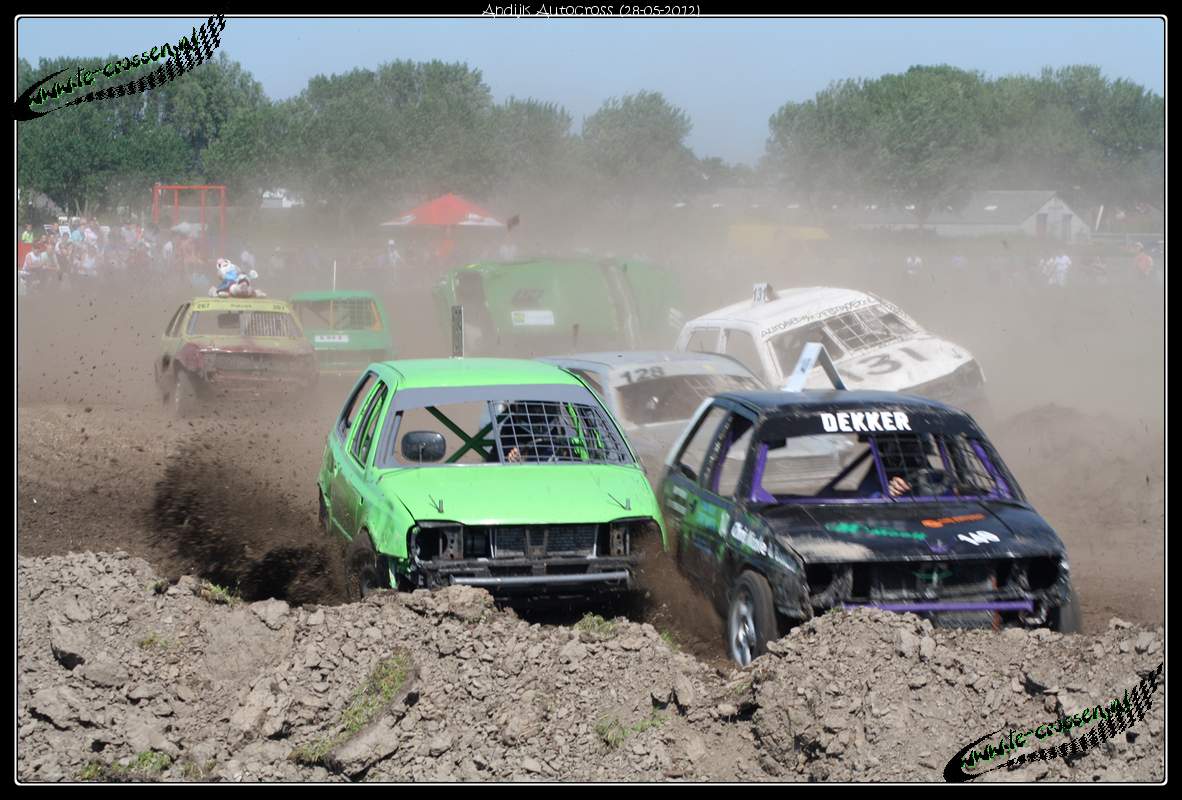 1182x800 pixels (144K)