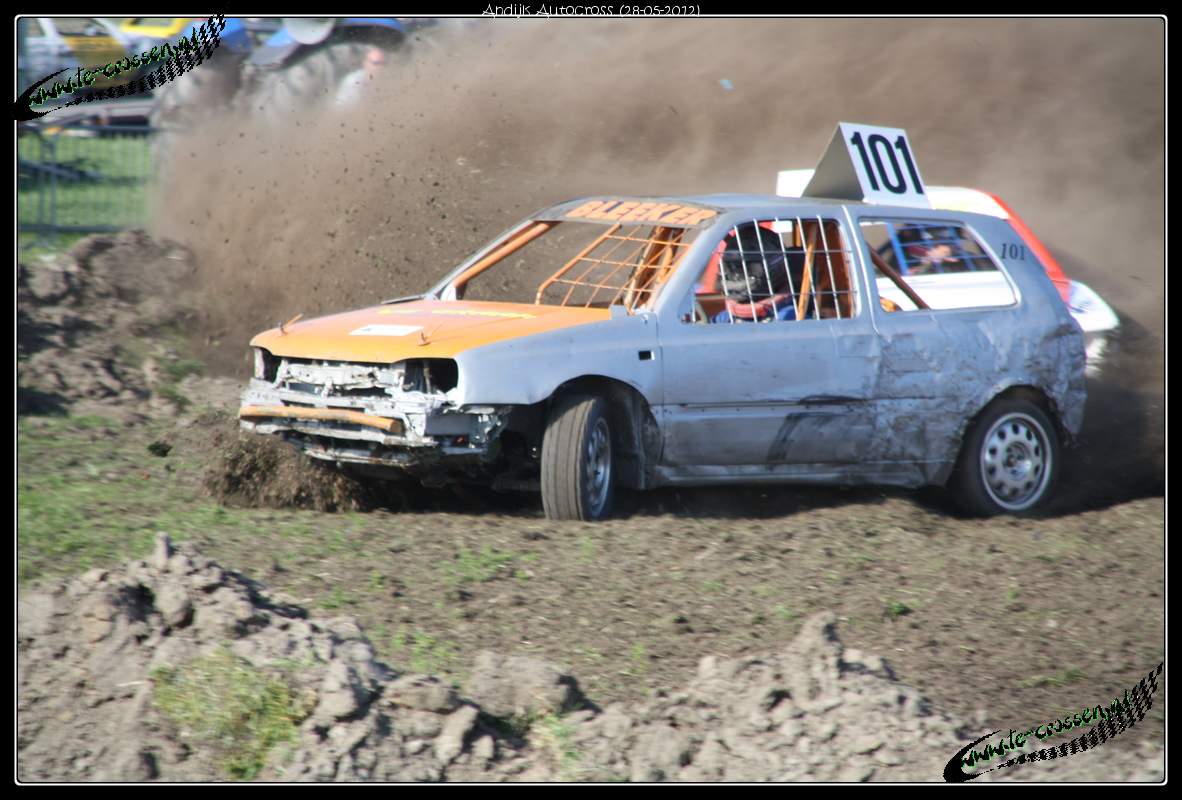 1182x800 pixels (133K)