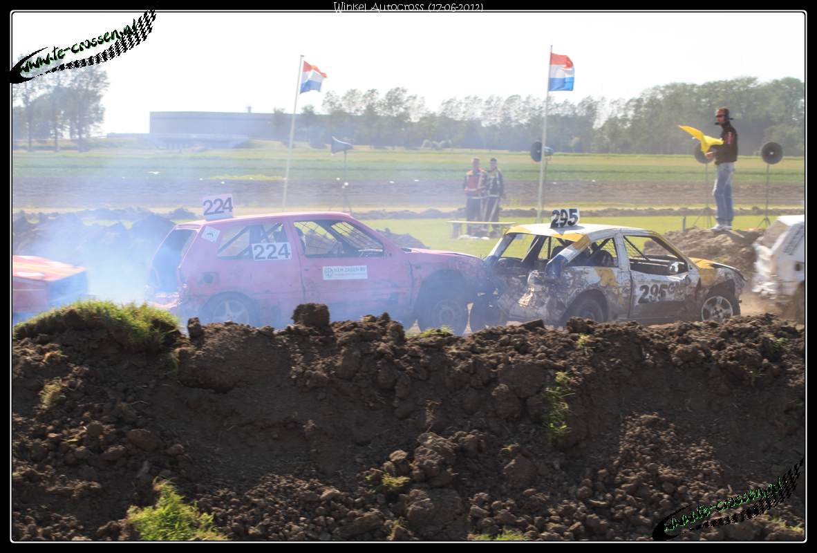 1182x800 pixels (125K)