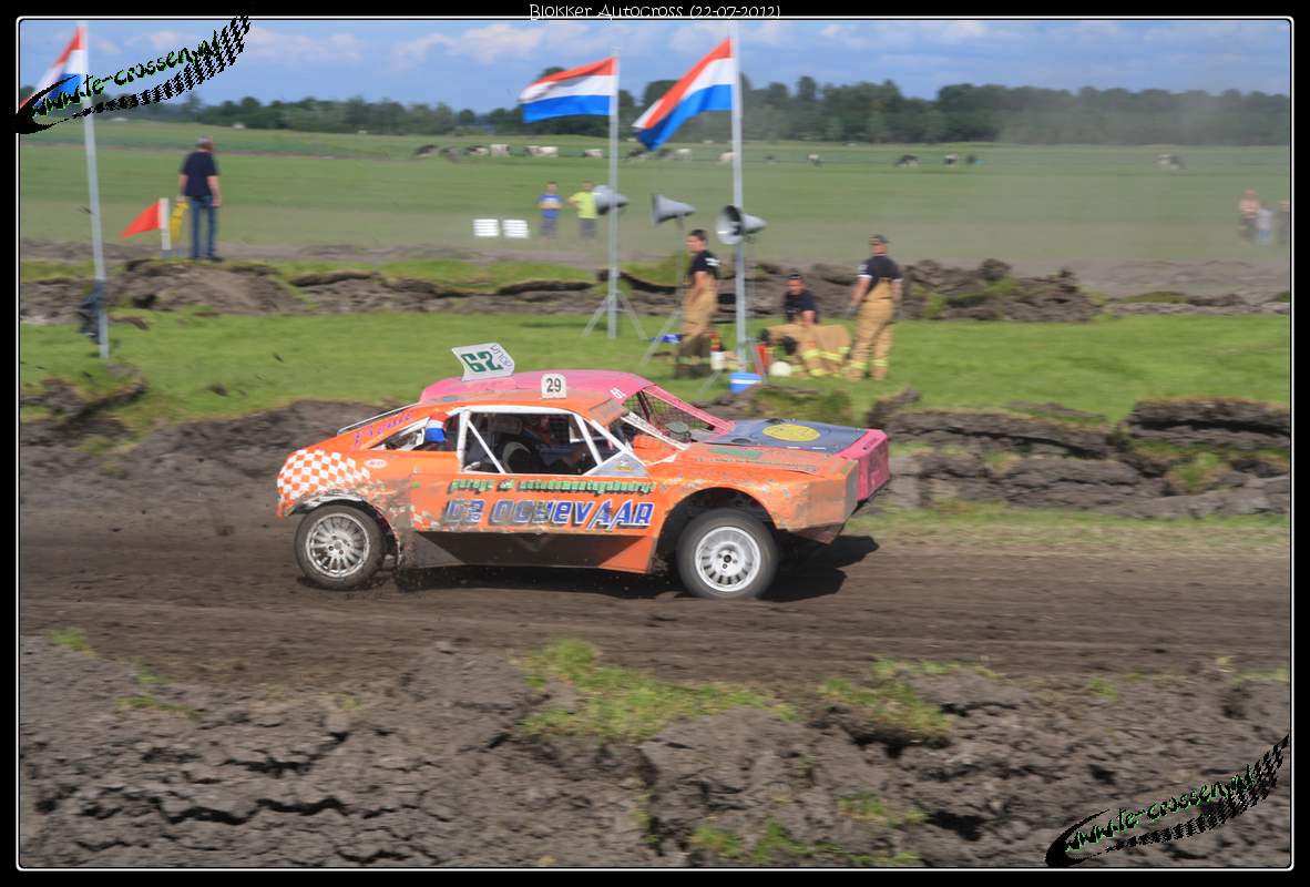 1182x800 pixels (133K)