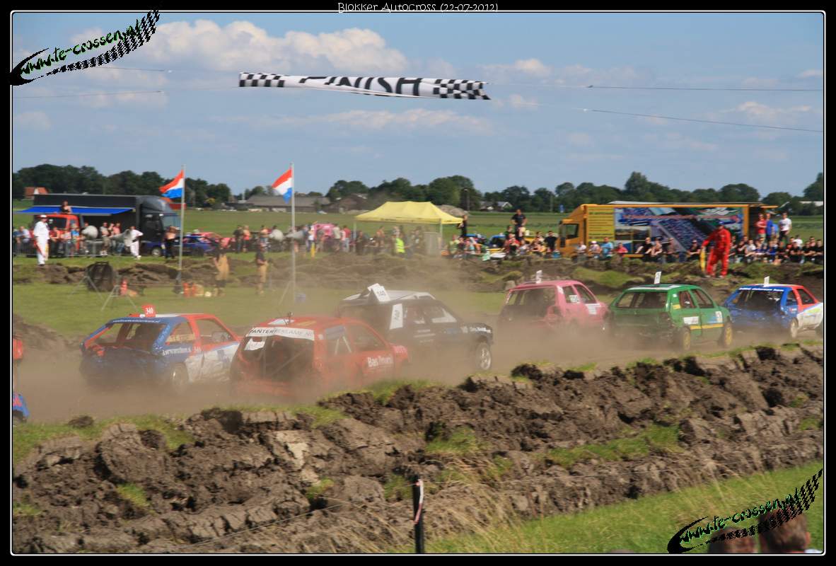 1182x800 pixels (135K)