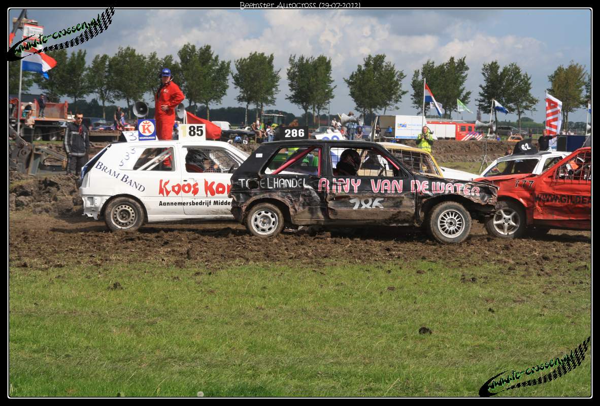 1182x800 pixels (186K)