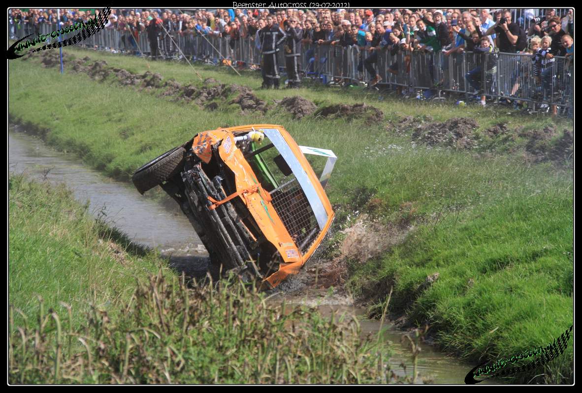 1182x800 pixels (185K)