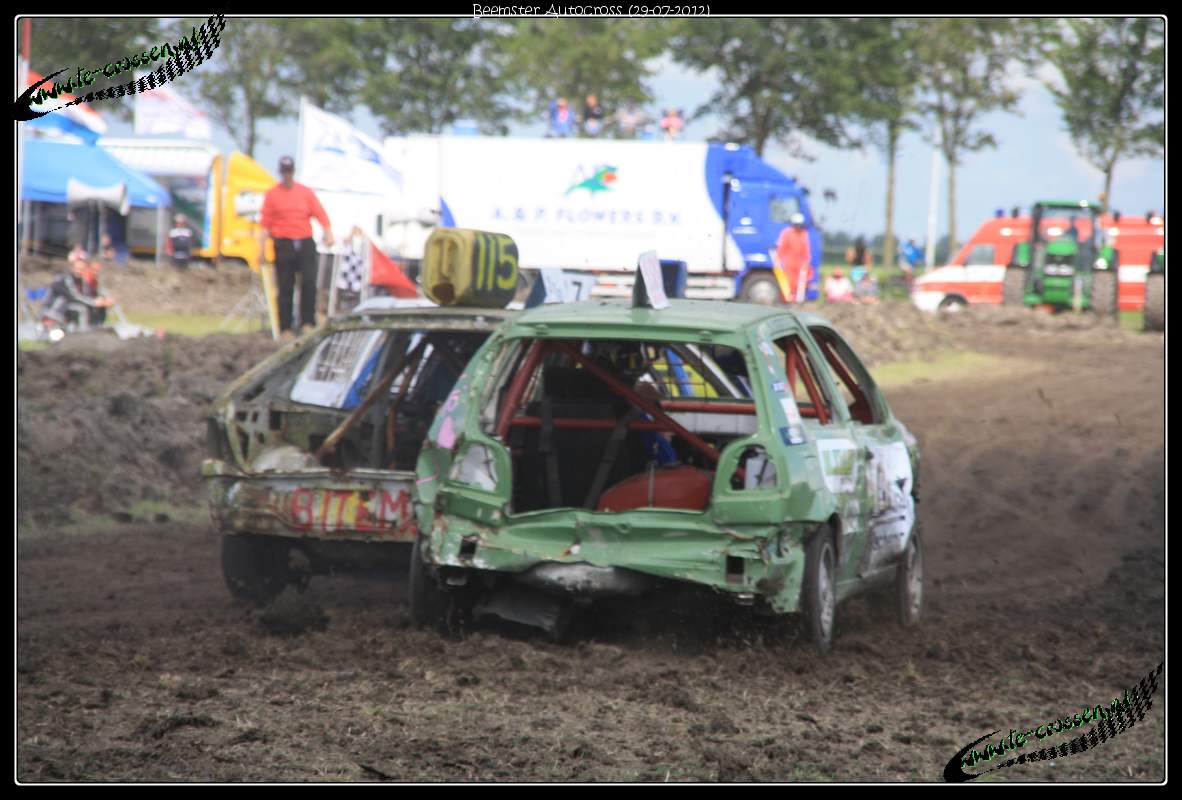 1182x800 pixels (128K)