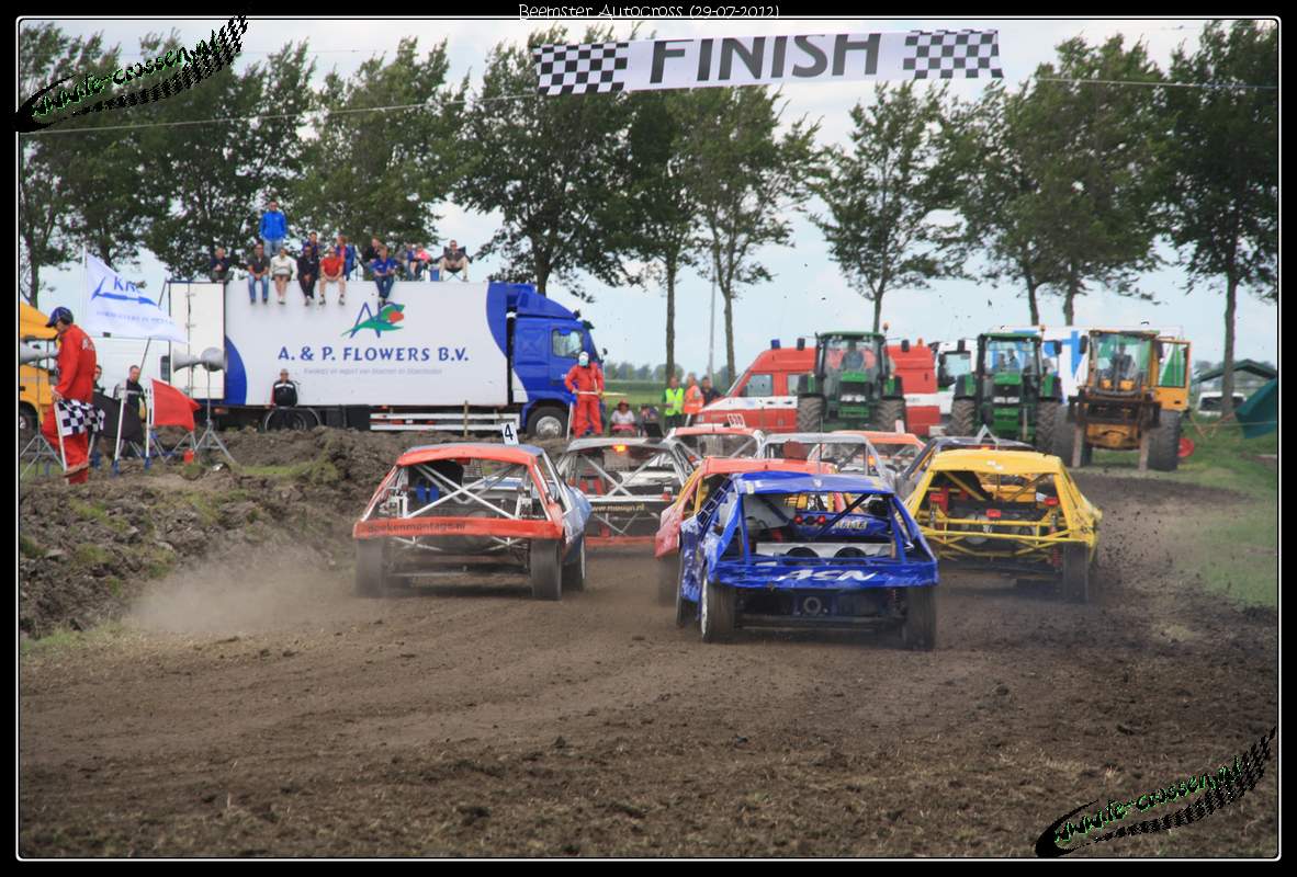 1182x800 pixels (175K)