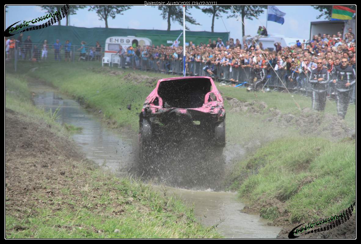 1182x800 pixels (153K)