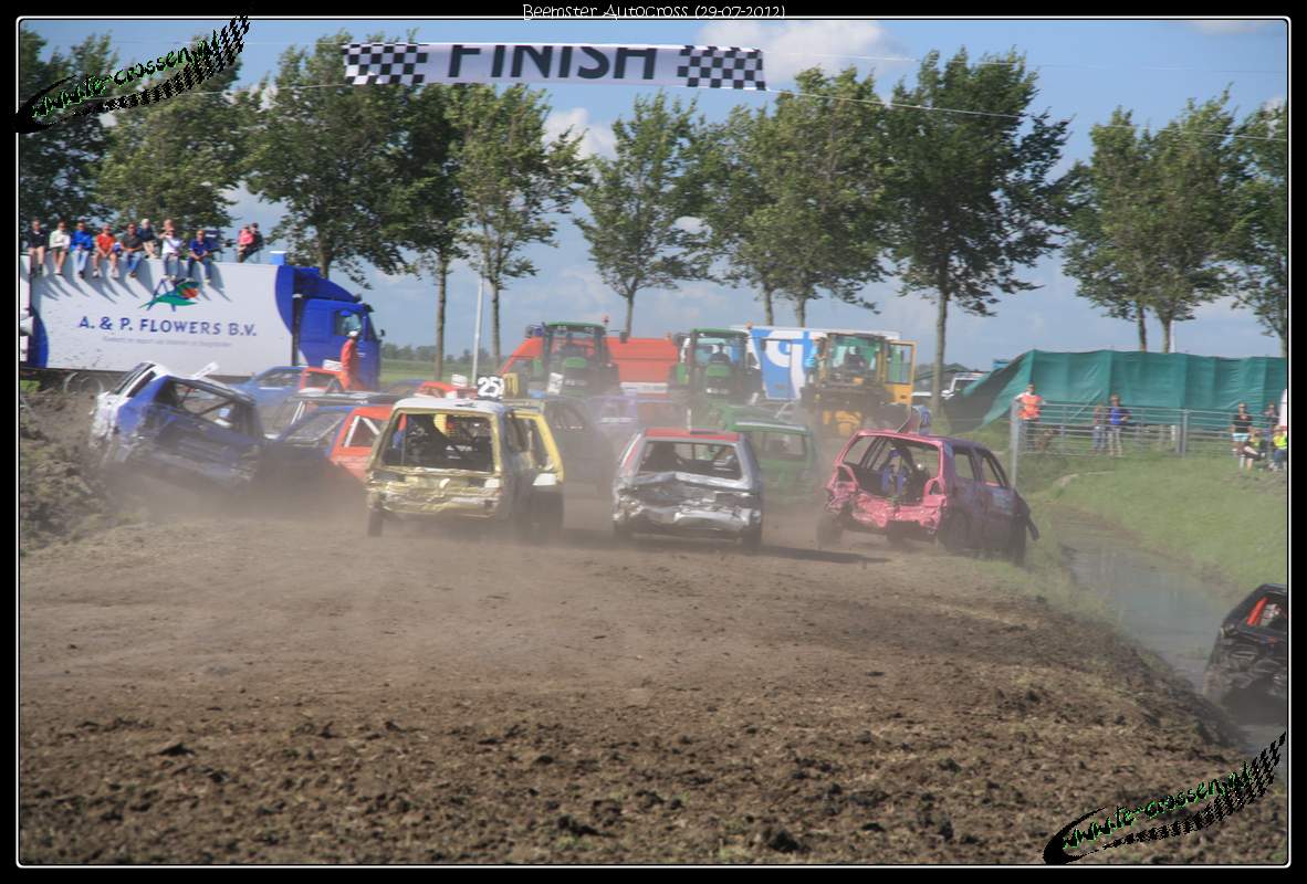 1182x800 pixels (153K)