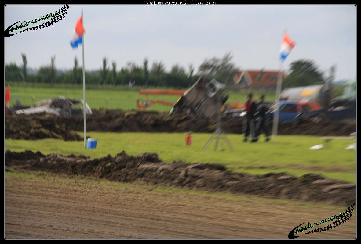 1182x800 pixels (95K)