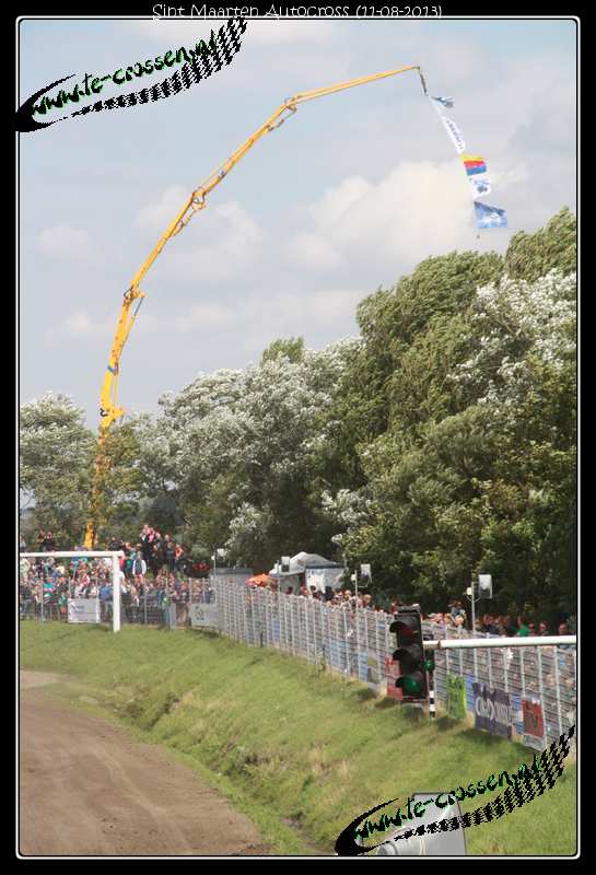 545x800 pixels (75K)
