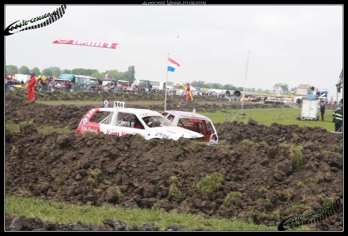 1182x800 pixels (125K)
