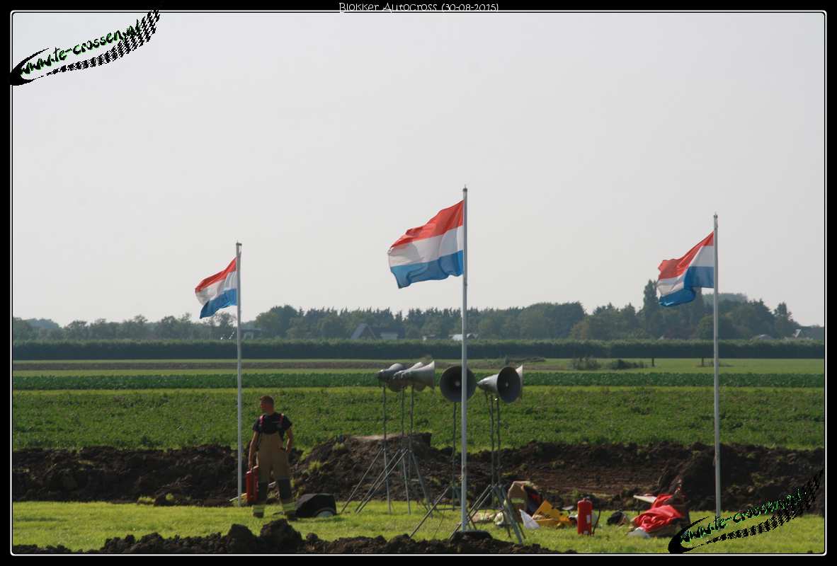 1182x800 pixels (89K)
