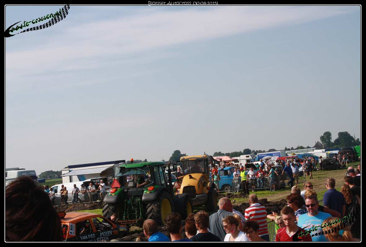 1182x800 pixels (92K)