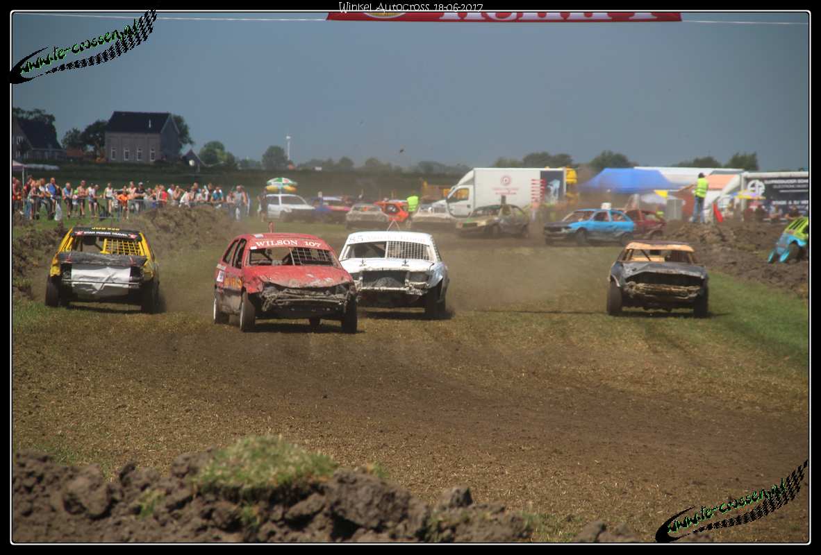 1182x800 pixels (115K)