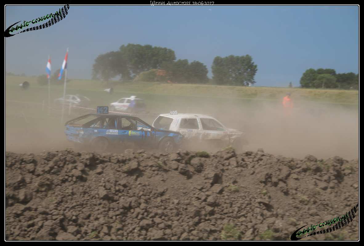 1182x800 pixels (90K)