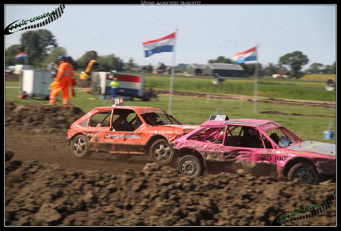 1182x800 pixels (125K)