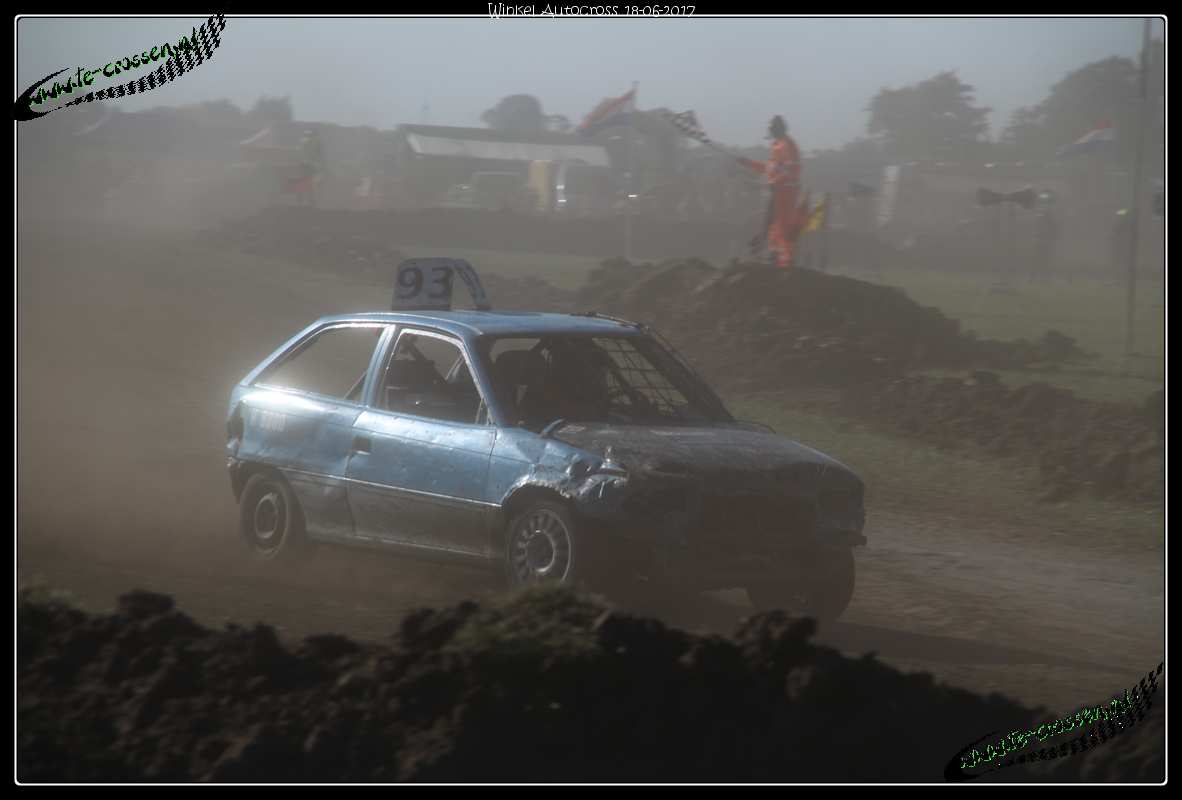 1182x800 pixels (65K)