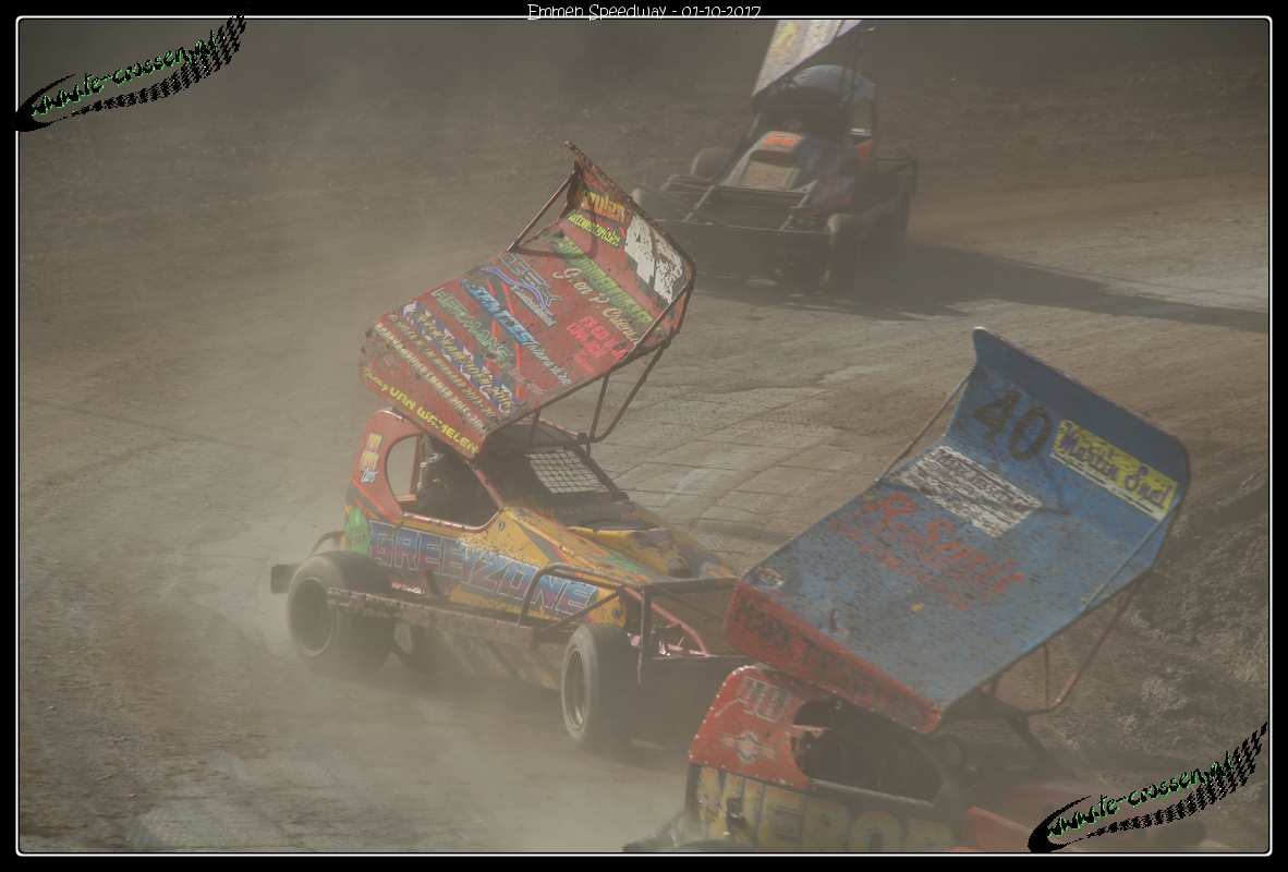 1182x800 pixels (85K)
