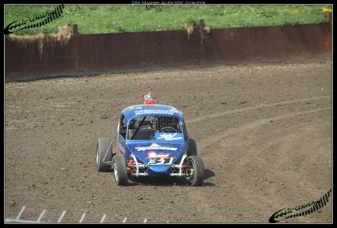 1182x800 pixels (127K)